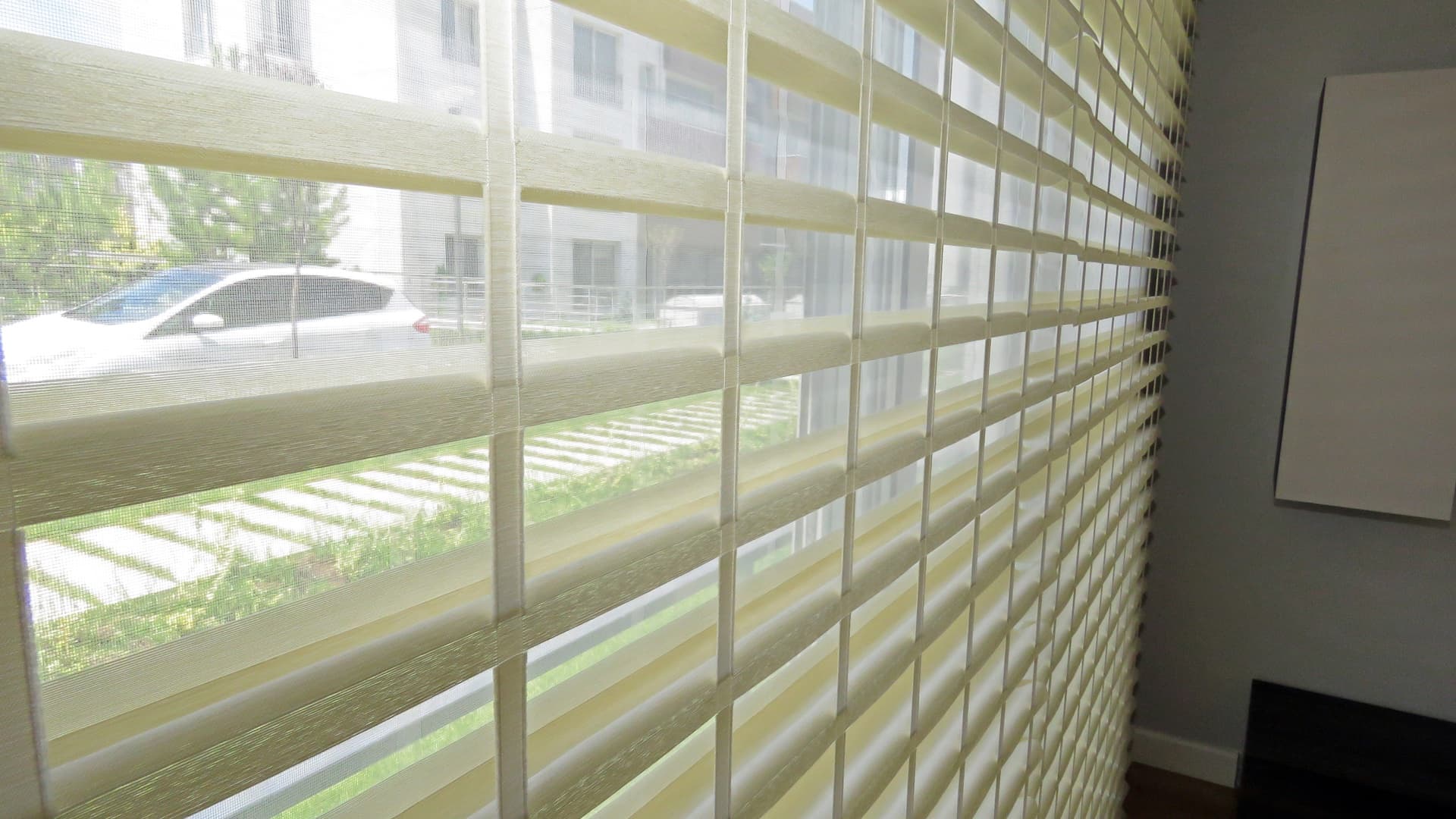 Krem Silhouette Perde Vision