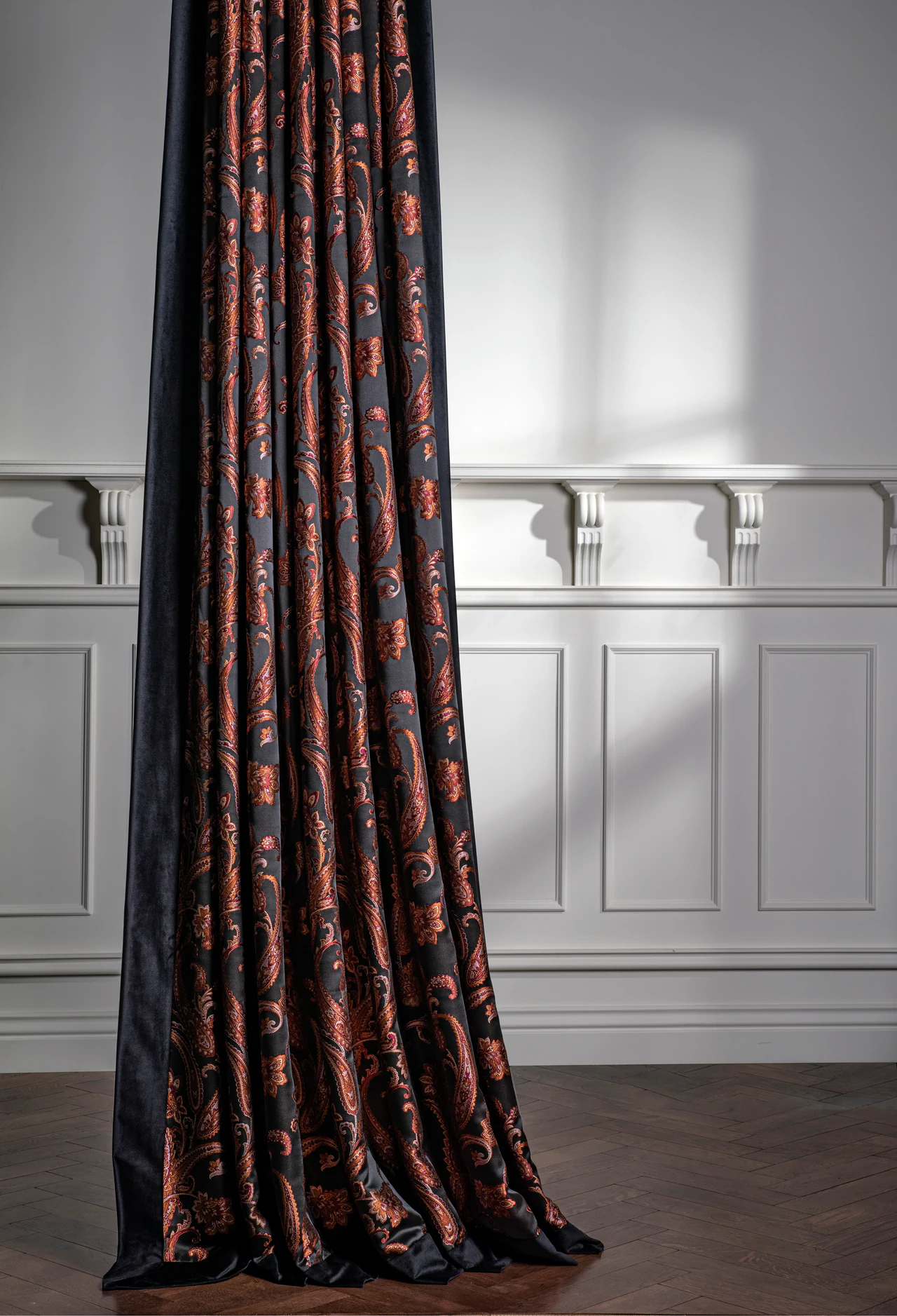 Patterned Curtains — image 29