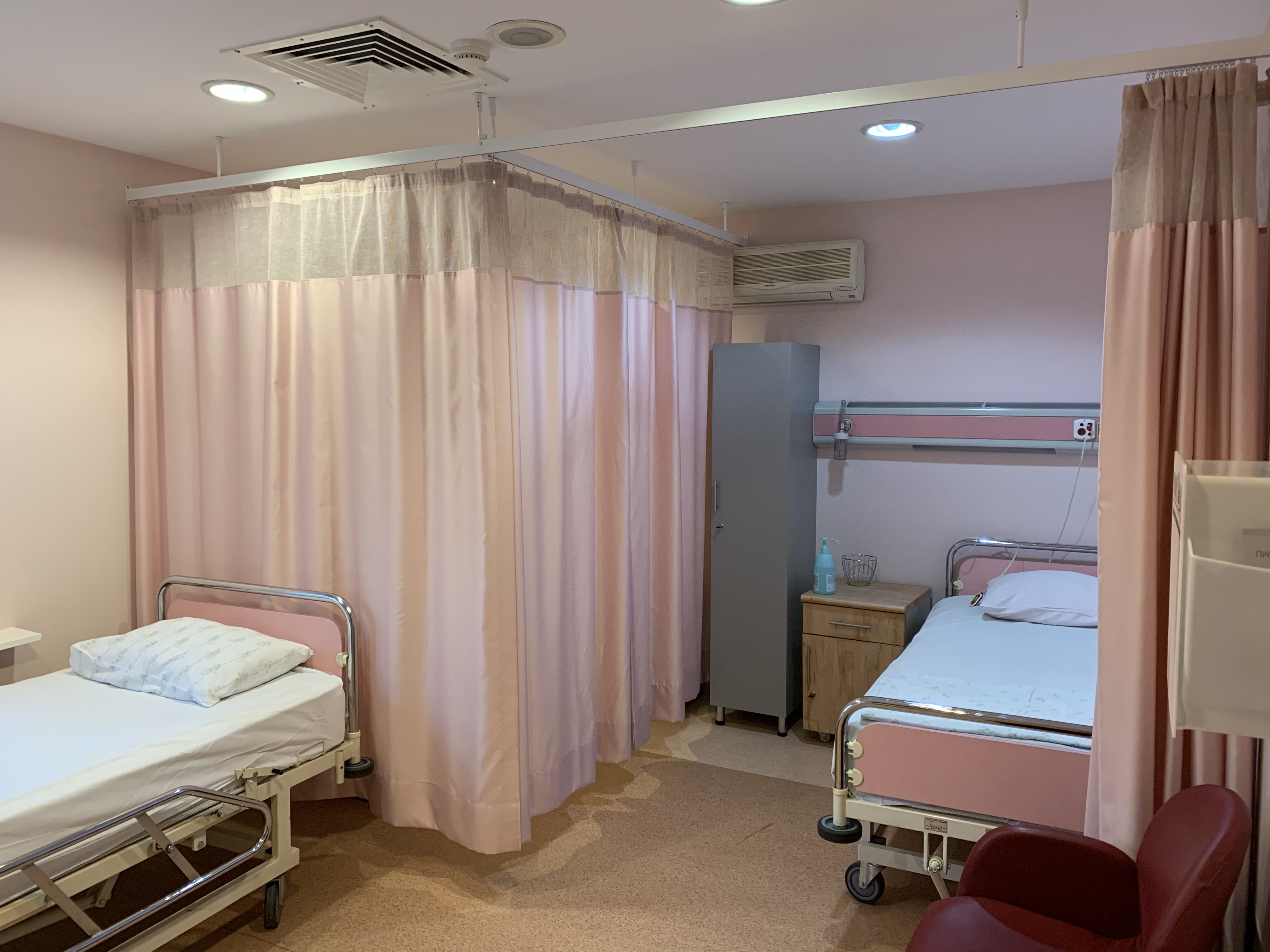 Anatolia IVF Centre, Çankaya — curtain installation, view 2