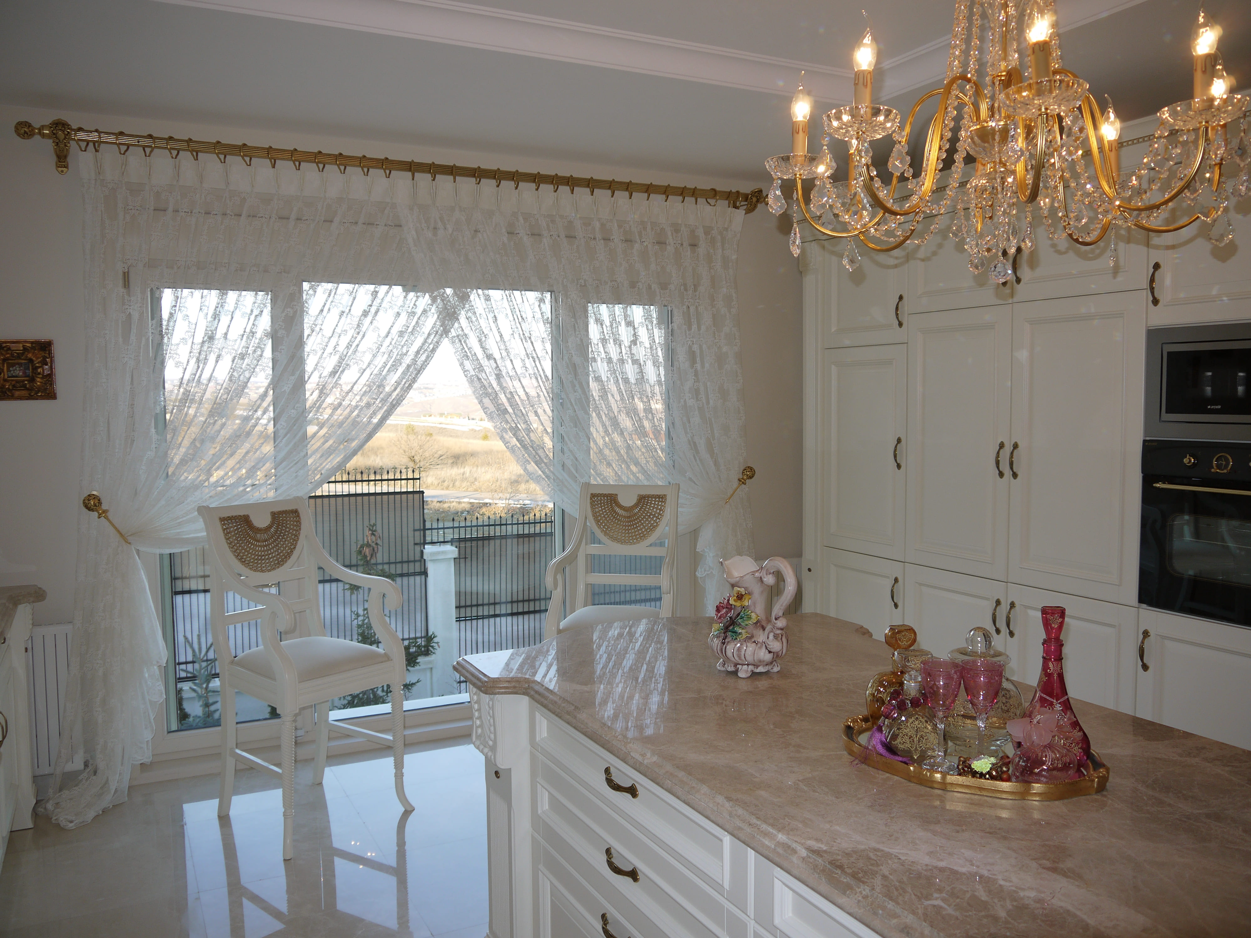 Private Villa, İncek–Gölbaşı – Lace Sheers and Roman Blinds — curtain installation, view 2
