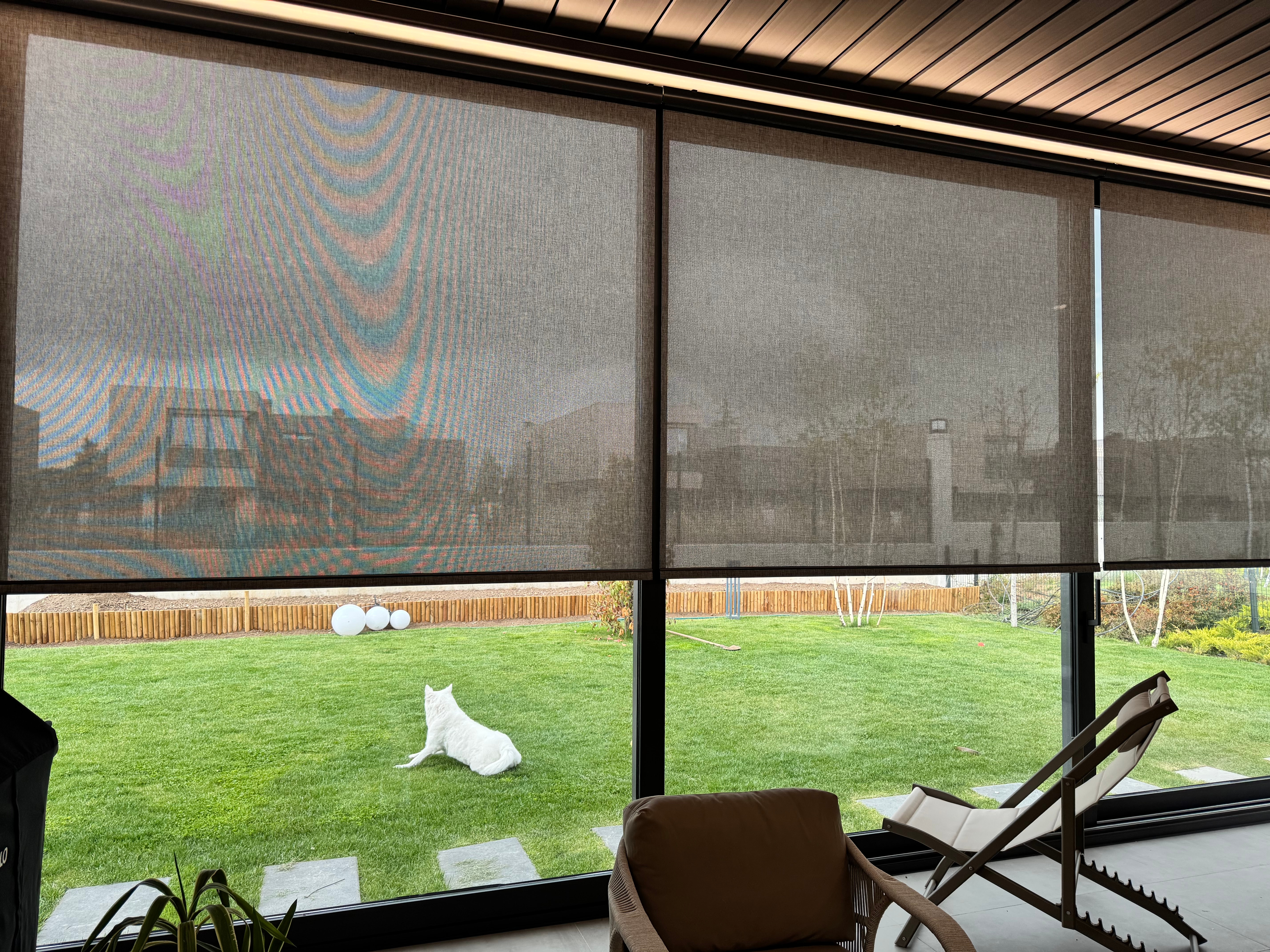 İncek Veev Conservatory – Motorised PassScreen Blinds — curtain installation, view 2