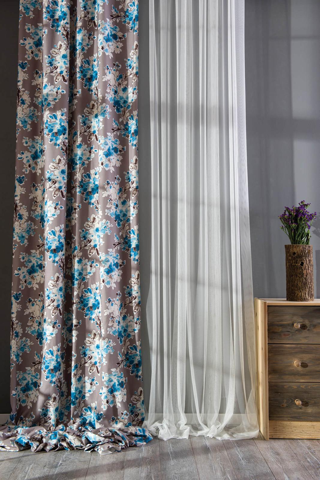 Mavi çiçekli fon perde