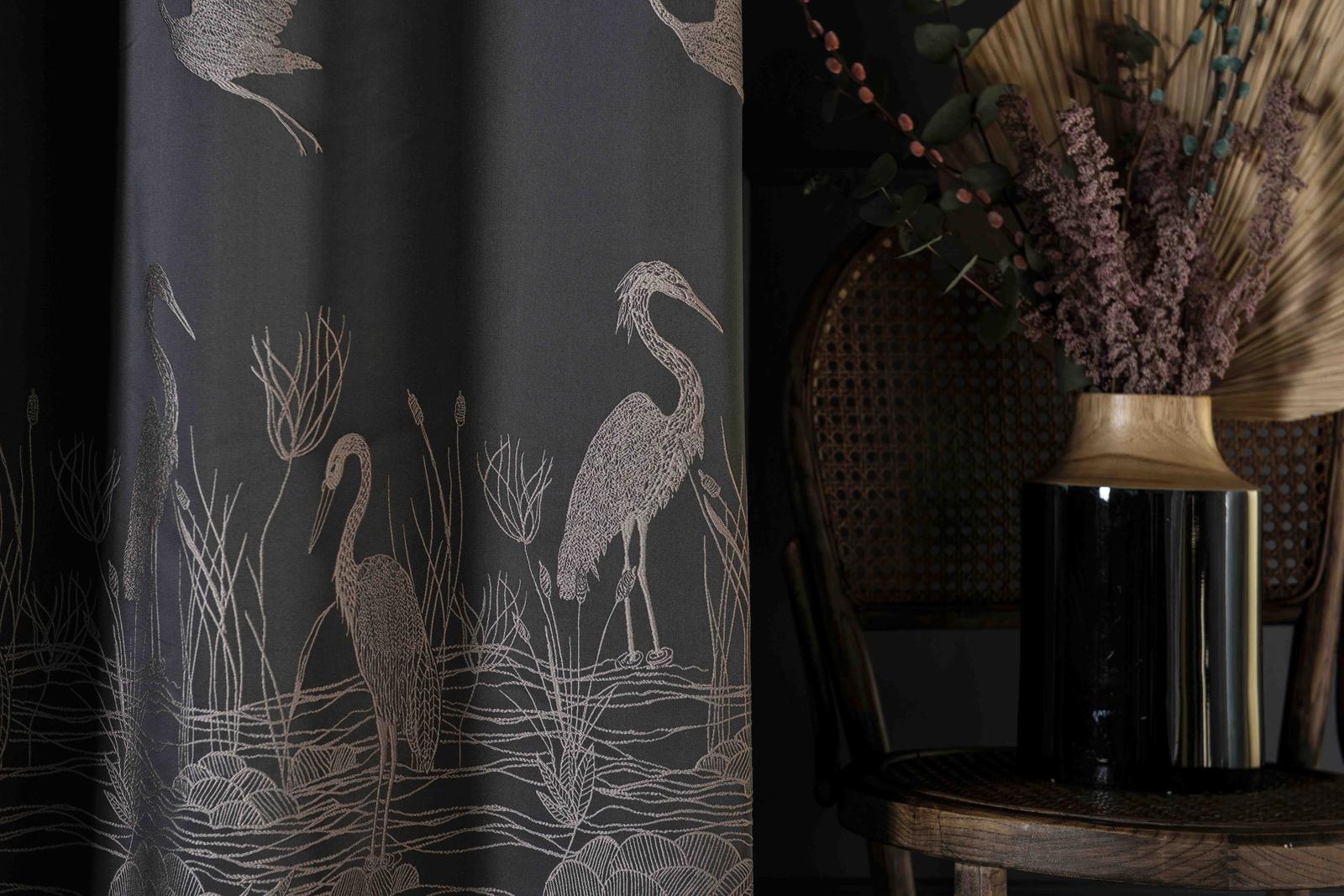 Kuşlu desenli fon perde